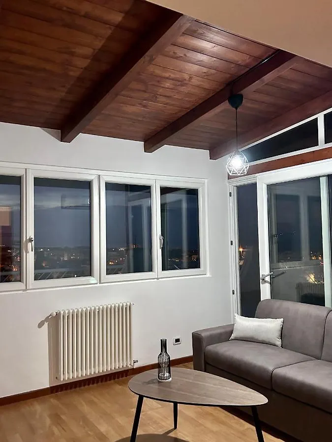 Isola Rovi Apartment Bari 0*,