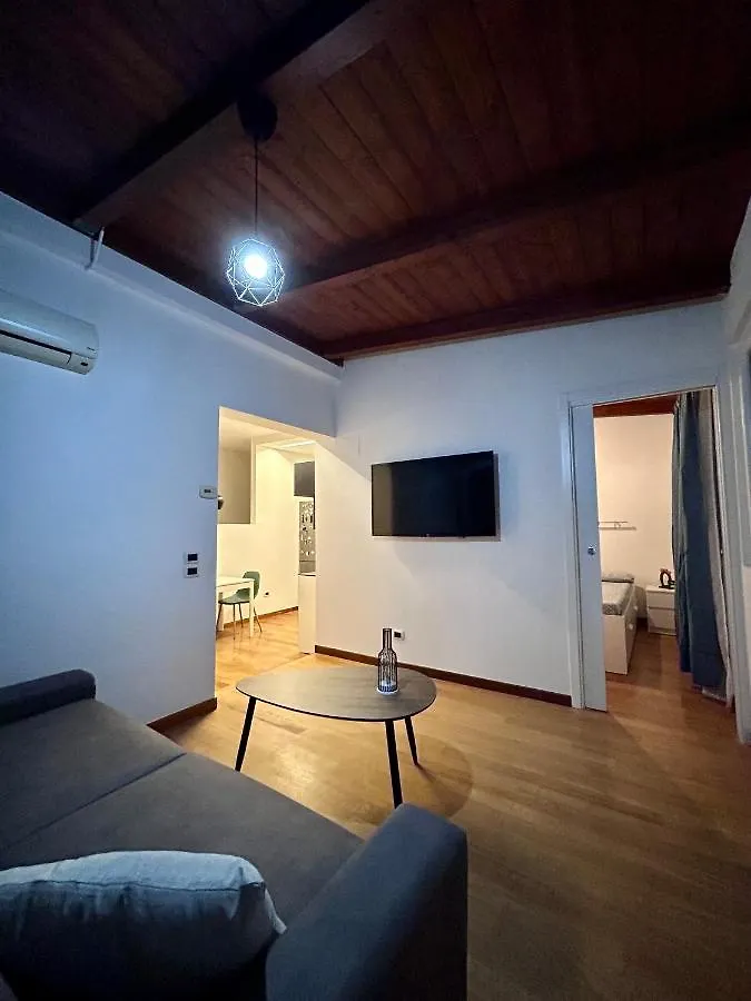 Isola Rovi Apartman Bari