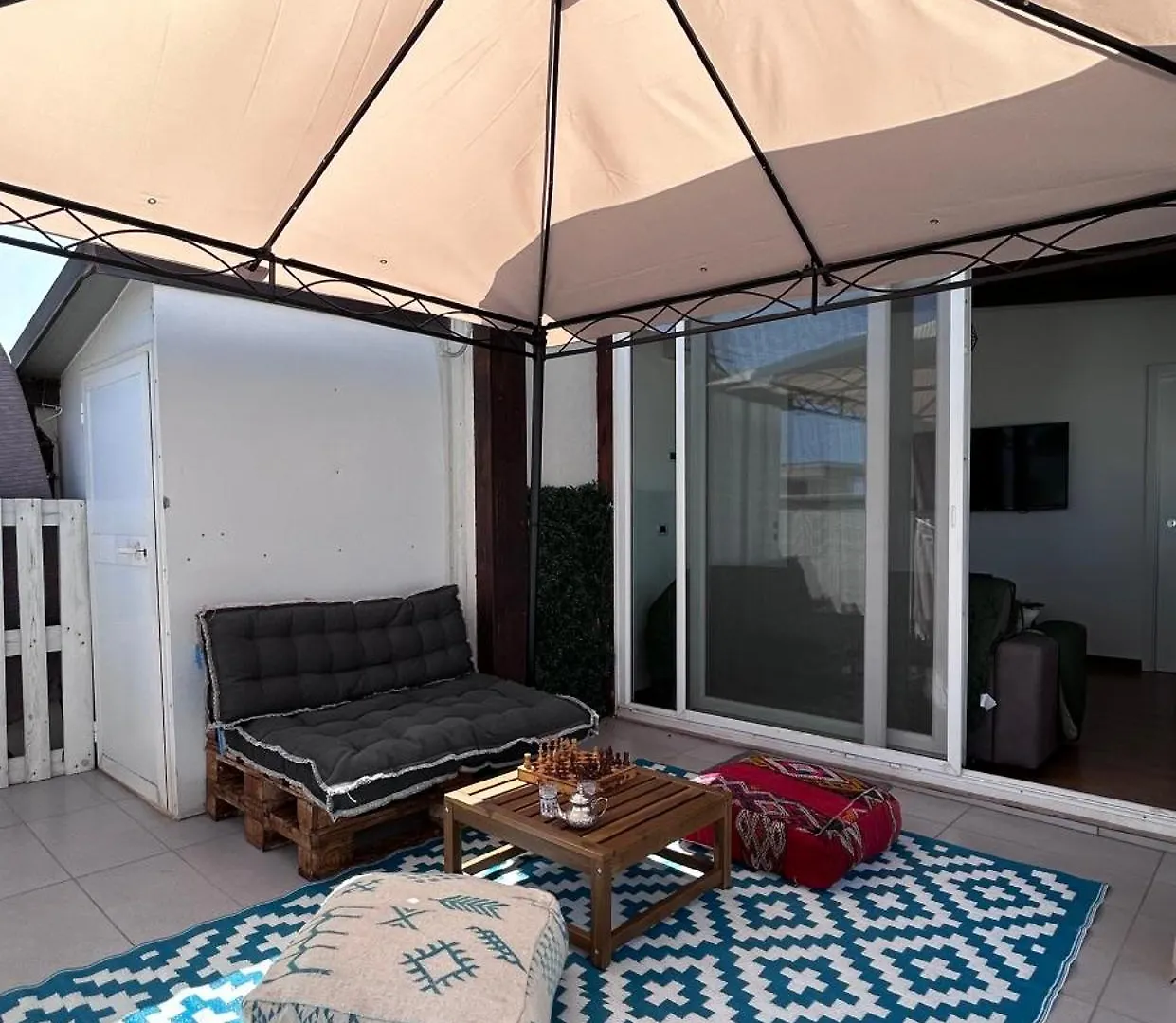 Isola Rovi Apartman Bari 0*,  Olaszország